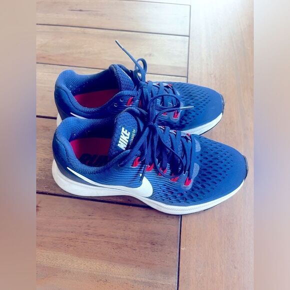 Nike Pegasus Blue Running Shoes; Size 6 - Picture 2 of 9